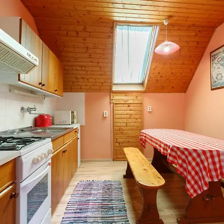 Apartman Keszeg-1 By Interhome